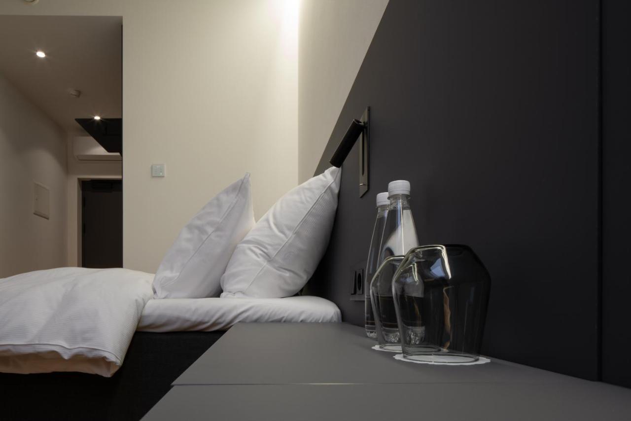 Dunten Hotel Tallin Exterior foto