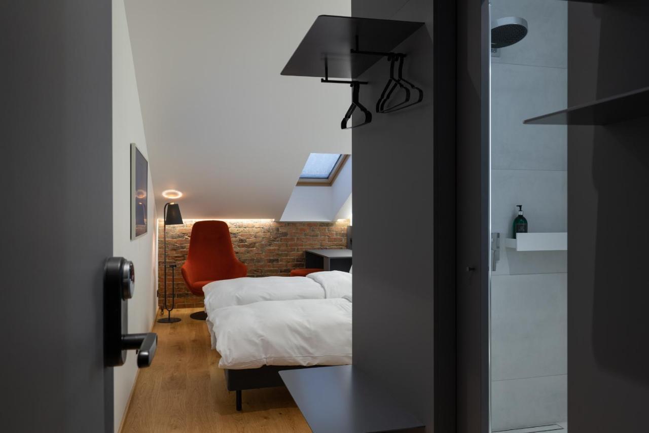 Dunten Hotel Tallin Exterior foto