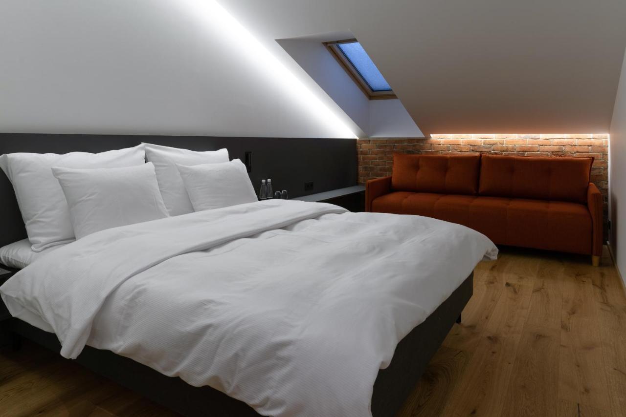 Dunten Hotel Tallin Exterior foto